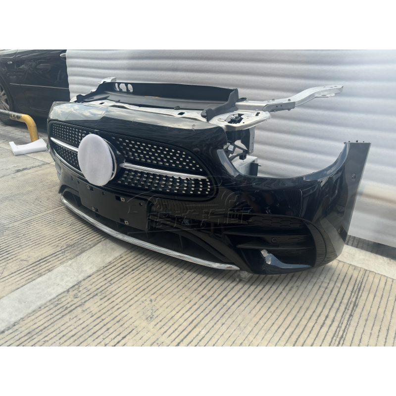 2021-2023 E200 E300 E400 Used Front Bumper Front Panel Assembly Suitable for Mercedes Benz E-Class 213 Bumper