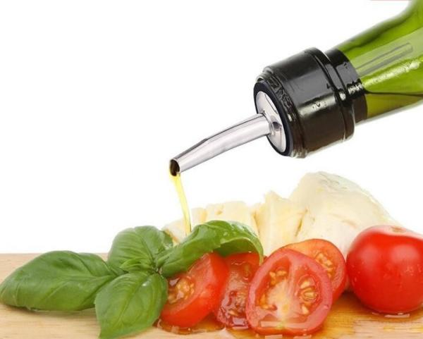 New Stainless Steel Liquid Pourer for Olive Oil Wine with Stainless Steel Cap,