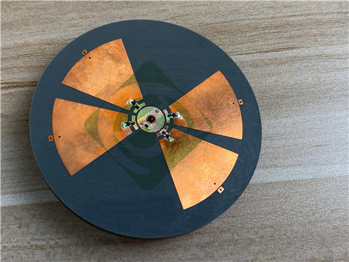 RT/Duroid 5880 and RO4450F hybrid 4-Layer PCB with 3.0mm Thickness substrates