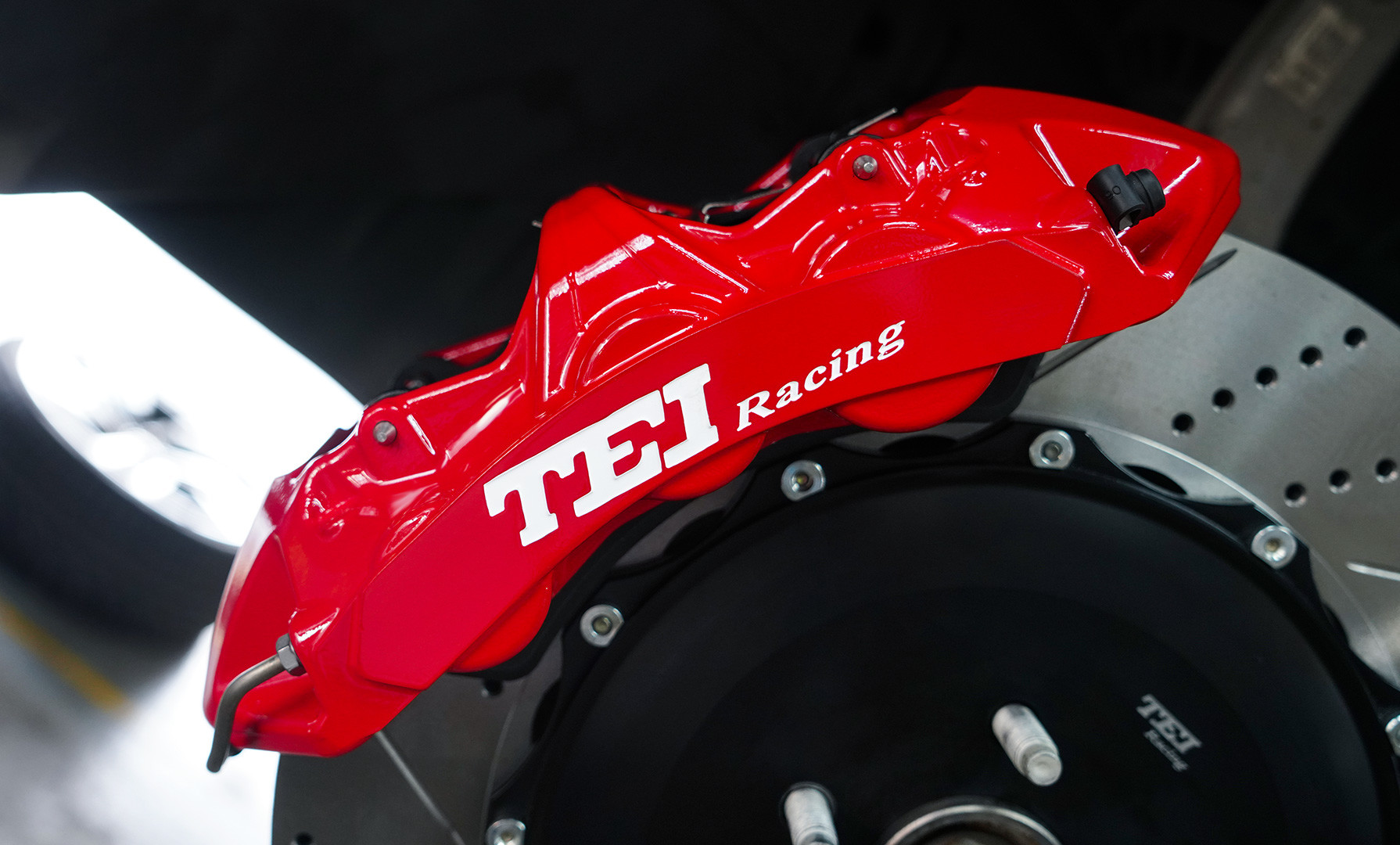 BBK S60 6piston caliper with 378*32mm for Jaguar XFL 20 Inch front and S40 with T small electrical caliper