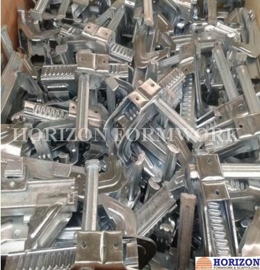 Steel Press Scaffolding Pipe Clamps BFD Alignment Coupler Ensure Good Connection