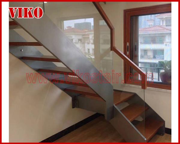 Double Steel Plate Staircase VK21S Railing tempered glass, Handrail b eech