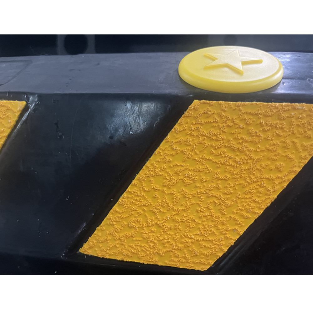 Eco Friendly Wheel Stopper Parking Block Wheel Stop Stopper For Garage