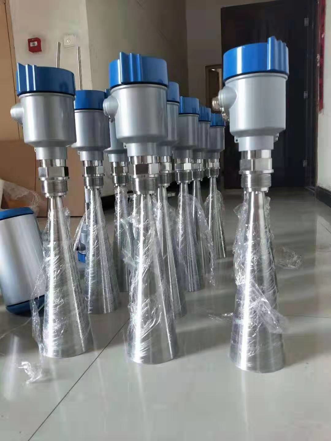  Process Pressure -0.1-0.5Mpa 26G High Frequency Radar Level Gauge Transmitter for Solid Particles Manufactures