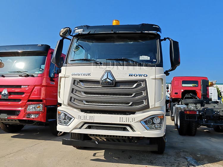 New Howo 6 Wheels Euro 2 Air Suspension Tractor Truck Head Prime Mover Truck For Sale