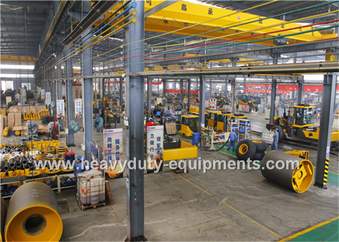 Shantui road roller SR26 handle large projects such as dams, berms, ports