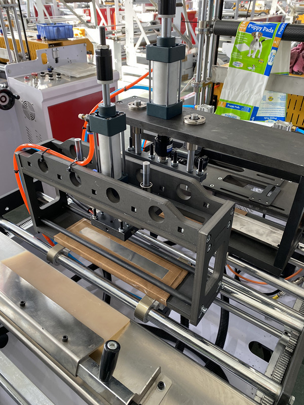 Gusset And Tissue Bag Making Machine 18kw With Rewinding