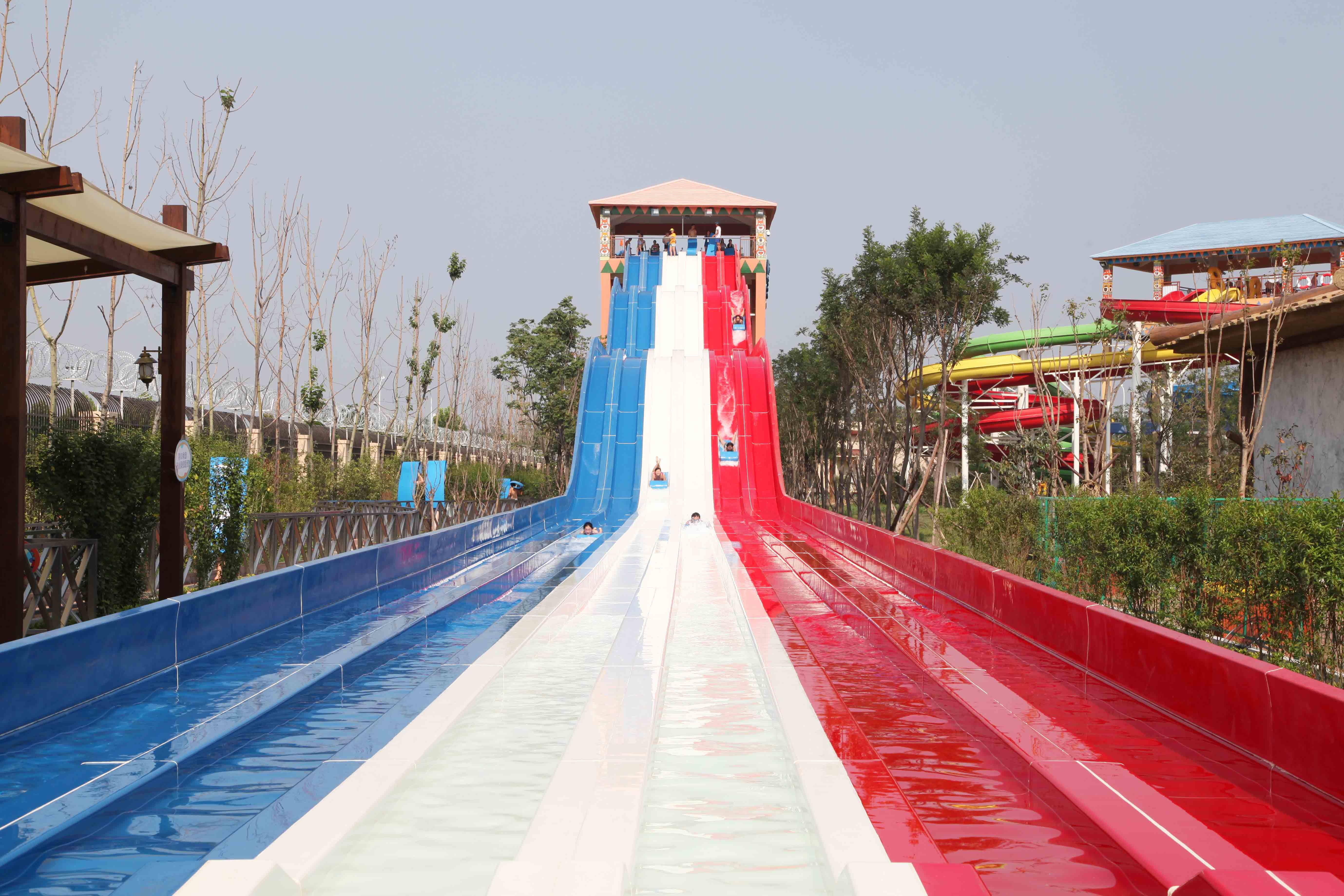 Multi Lanes Rainbow Family Custom Water Slides With Ashland / DSM Resin