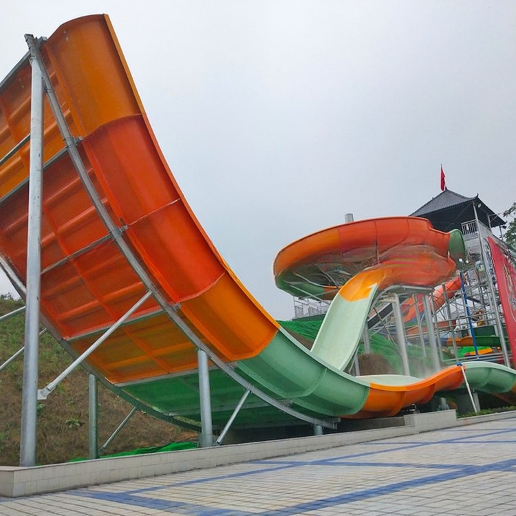 Popular Water Park Rafting Boomerango Water Slides for 2 Players