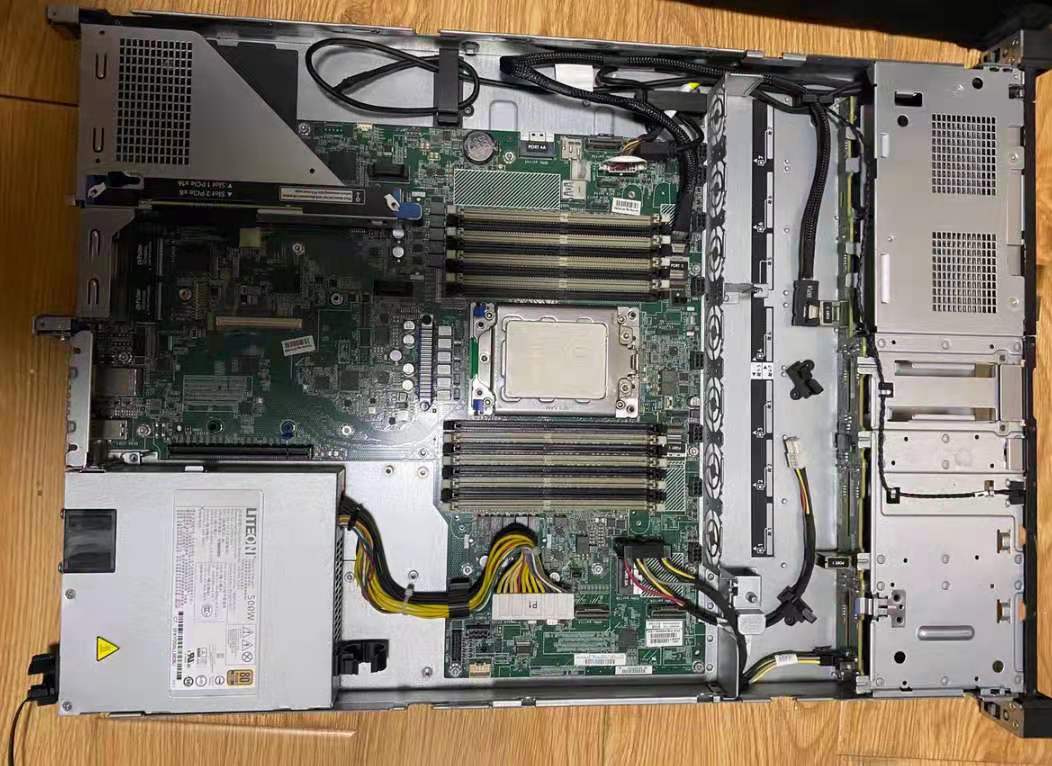 AMD EPYC 7532 Powered HPE ProLiant DL325 Gen10 Server with HPE Smart Array E208i-a SR