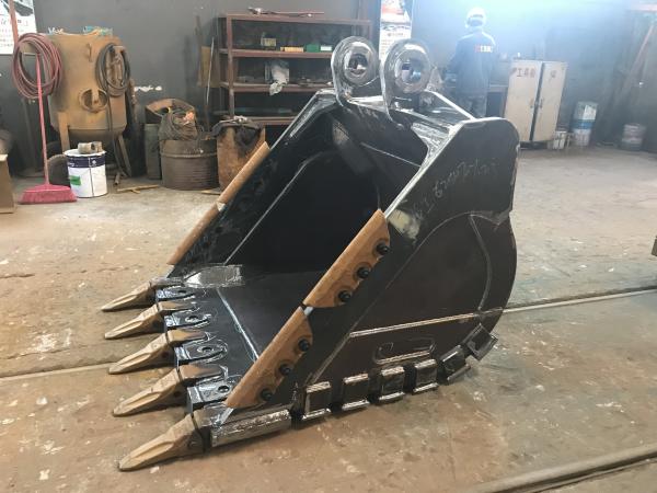 Heavy Industry Equipment Severe Duty Bucket HRC52 For PC / PC / EC Excavator
