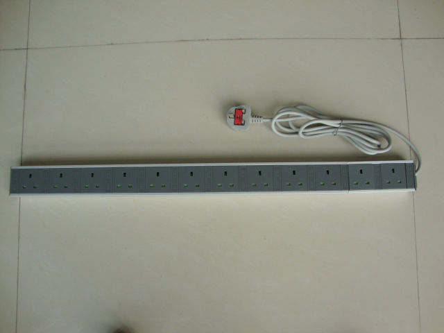 16 port outlet Power Strips, UK Power Distribution Units and Extension Cords