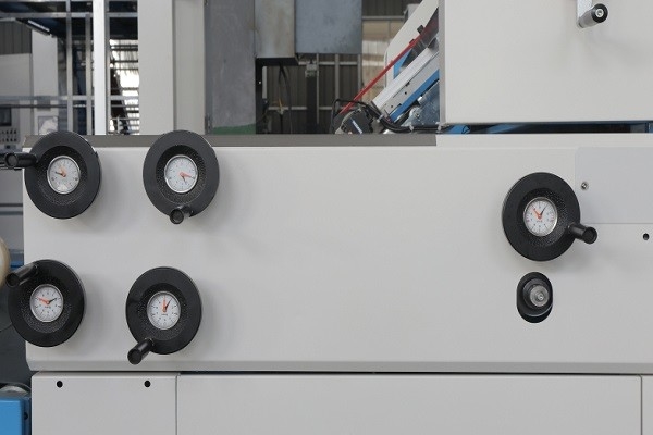 1700x1700mm Corrugated Laminating Machine For Paper 380V