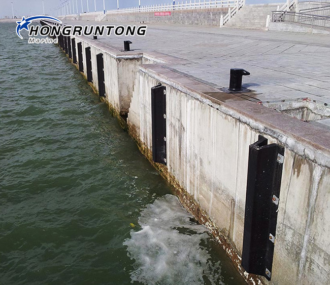Hongruntong Powerful Arch Rubber Fender For Protecting Ships Of All Sizes