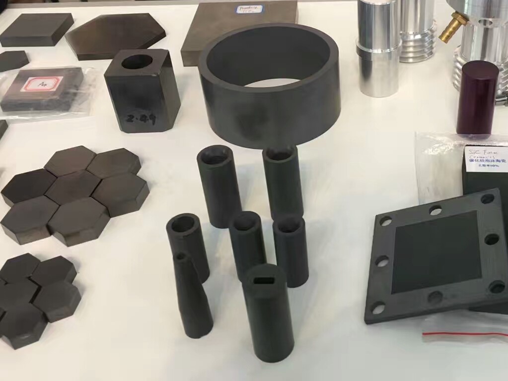 Hot Pressed Boron Carbide Nozzle With Jacket For Injection Machinery