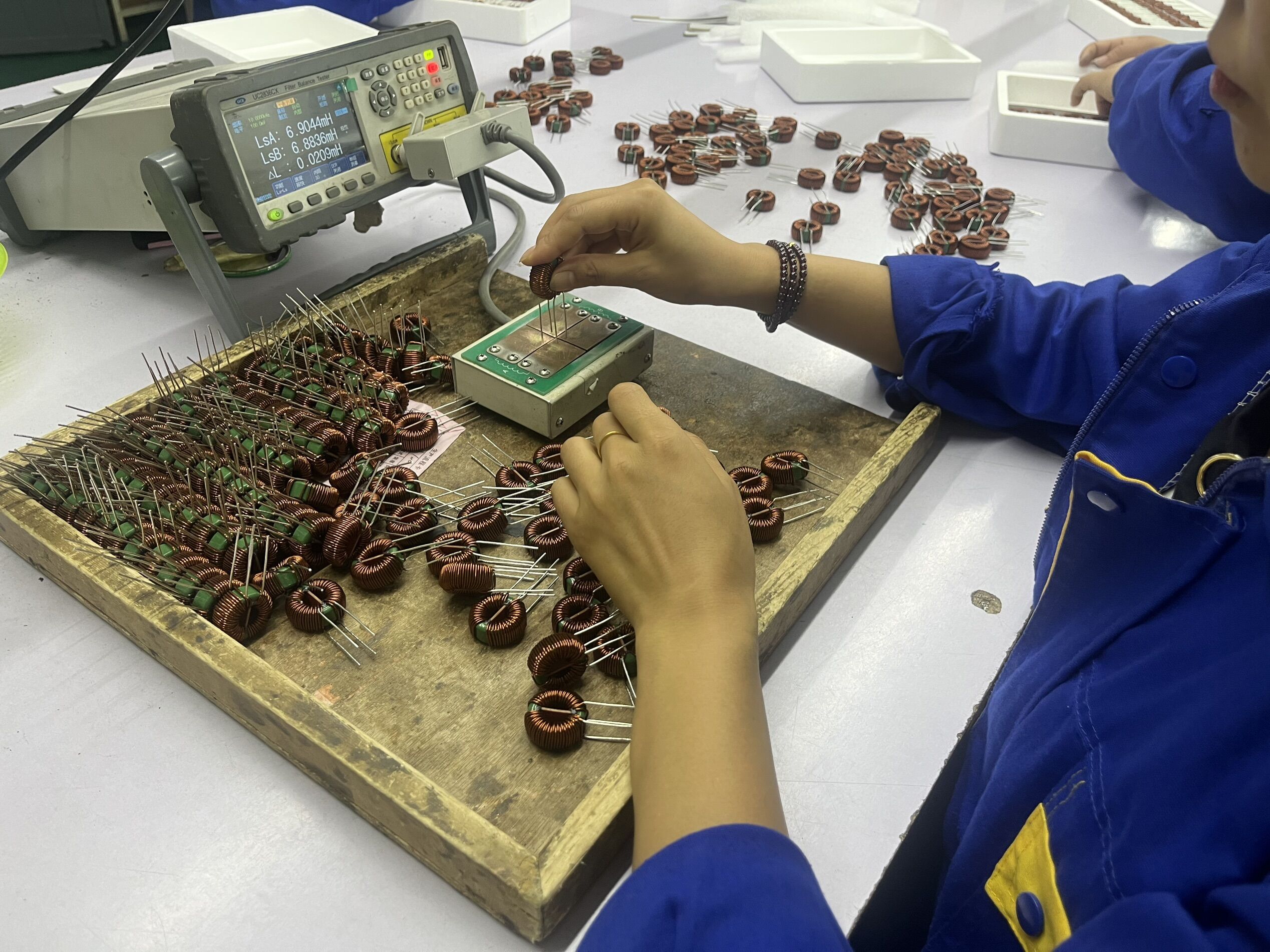 through hole toroidal common mode choke toroidal ferrite core inductor coil for line filter