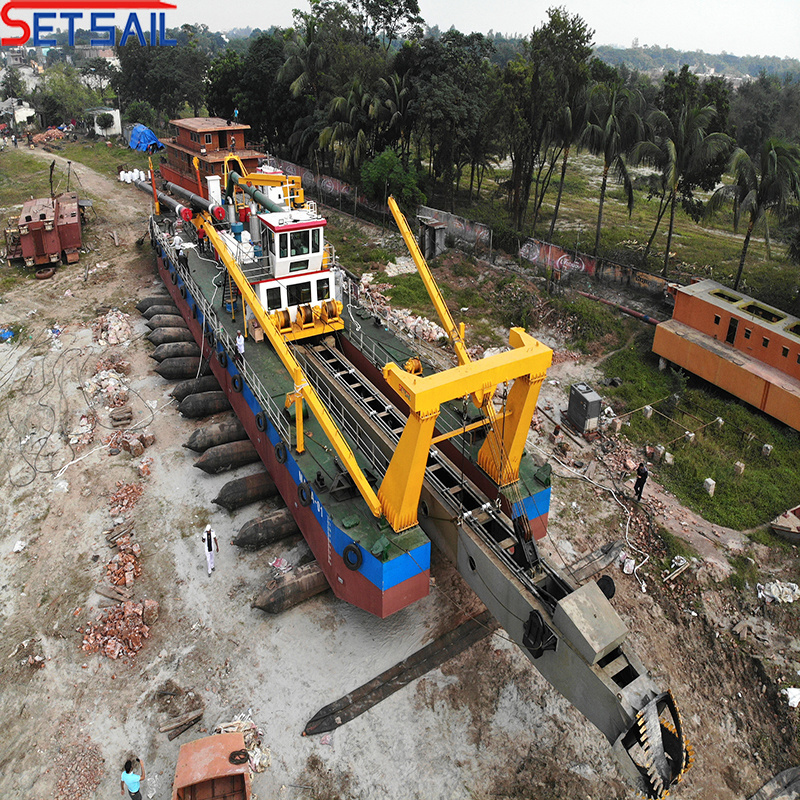 10 Inch Cutter Suction Sand Dredger with Carriage