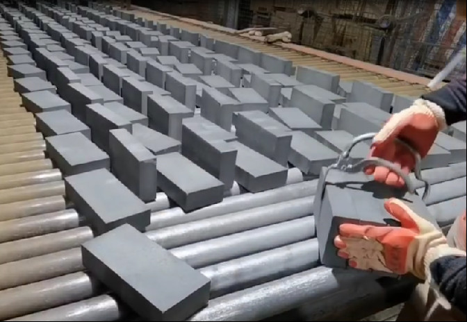 Metal Roller Kiln Low Fuel Consumption Mechanization Automation Ceramic Fast Fire Kiln