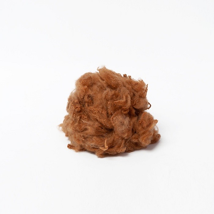 Camel Colored 1.2D 32mm Polyester Yarn Raw Material For Blankets