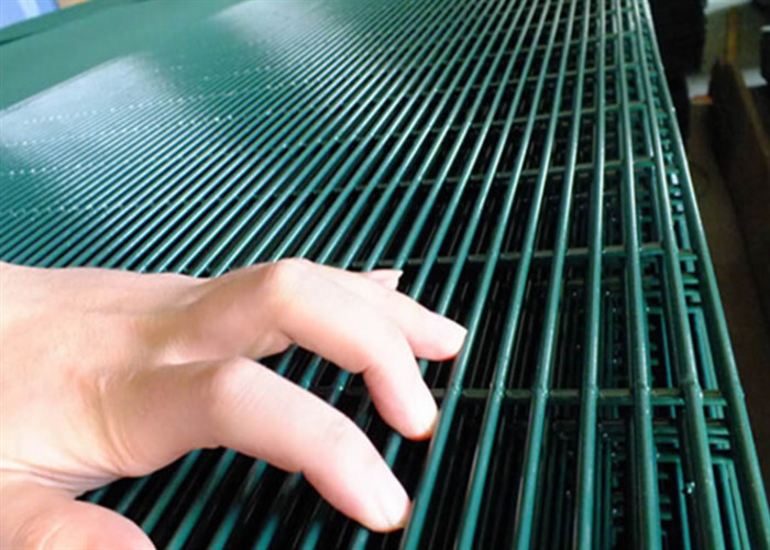 Oem 358 Security Fencing Powder Coated Green Color For Railway Station