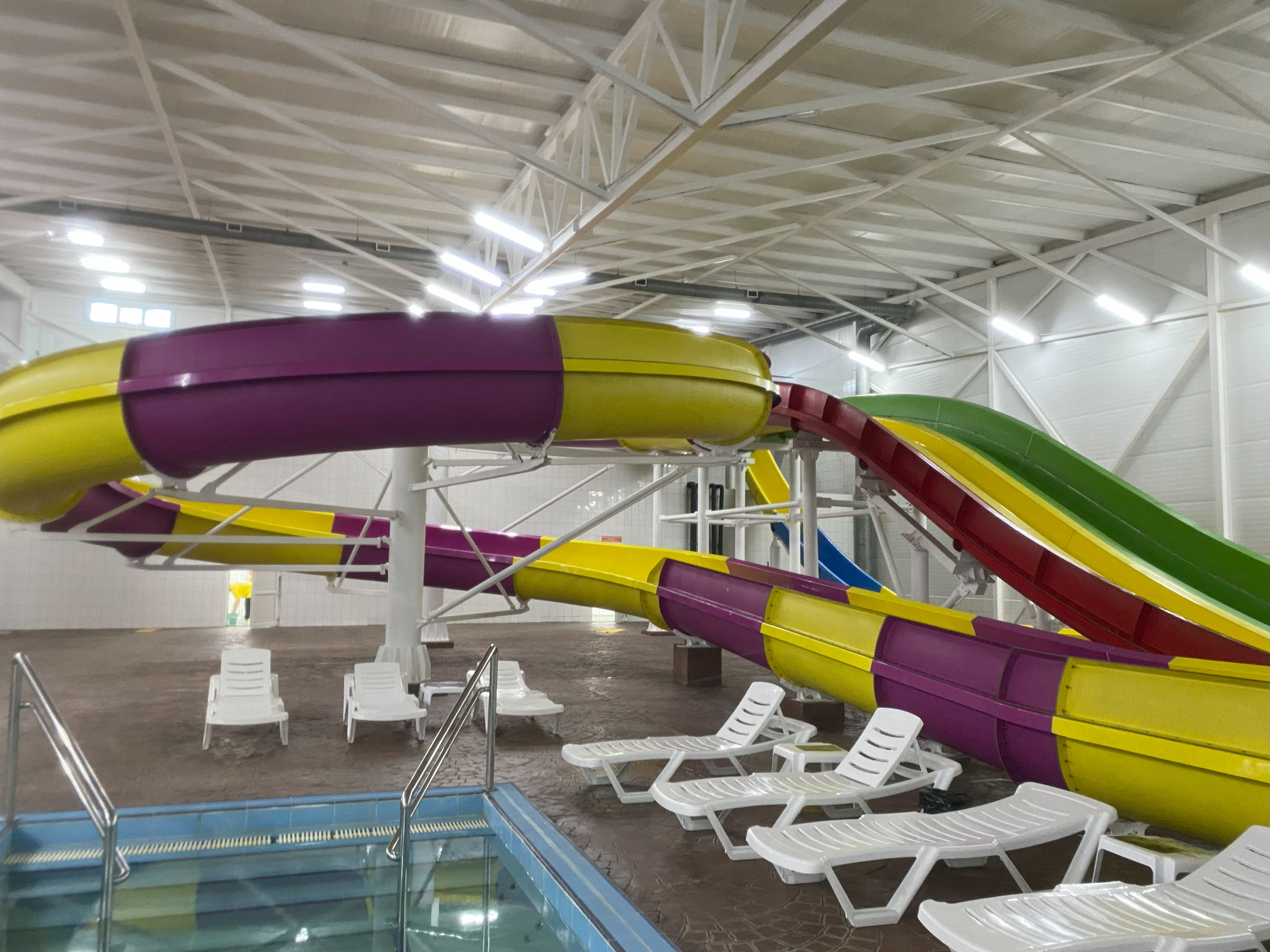 Theme Park Fiberglass Water Slides , Plastic Custom Combined Water raft Slides for Water Park