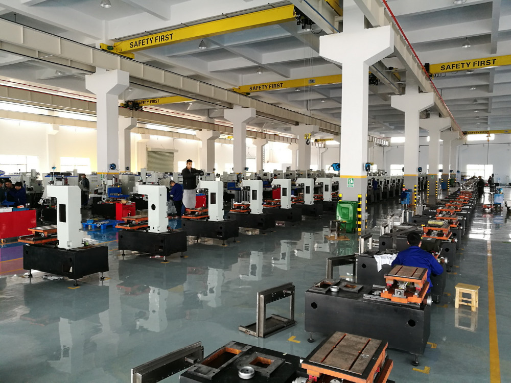 2018 FR series edm wire cutting machine