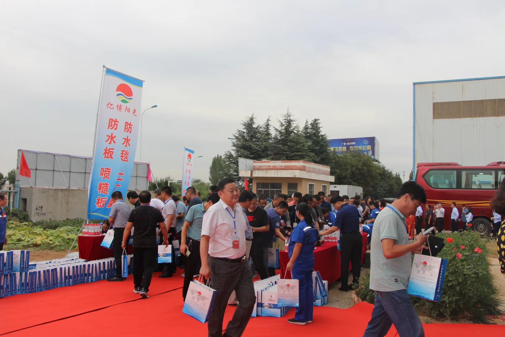 100g/sqm to 800g/sqm Geotextile Fabric for Roads and Railways Polyester Non-Woven Fabric