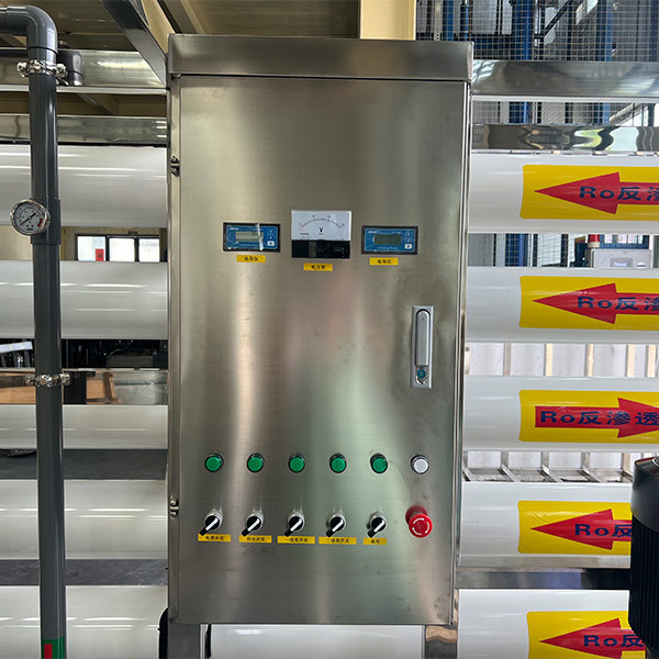 Intelligent 8-Ton/Hour Dual Stage Reverse Osmosis Equipment For Industrial