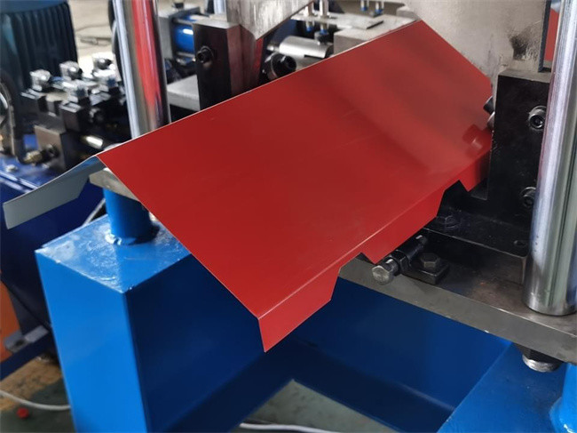 Color Steel Ppgi Ridge Forming Machine 15-20m/Min For Roof Panel