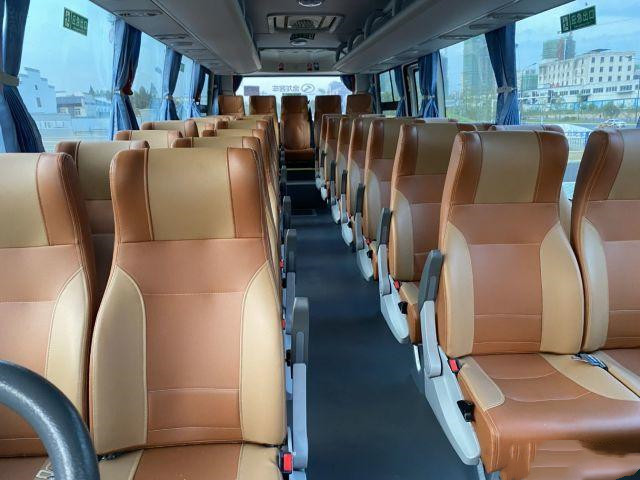 Second Hand Kinglong Used Coach Bus 36 Seats Manual Left Hand Drive Buses Brand XMQ6829