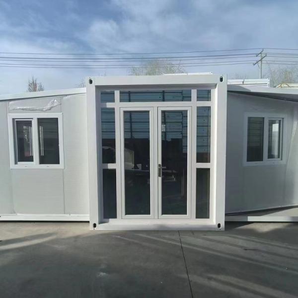 Versatile Expandable Container House 5800*6400*2530mm Ideal for Living or