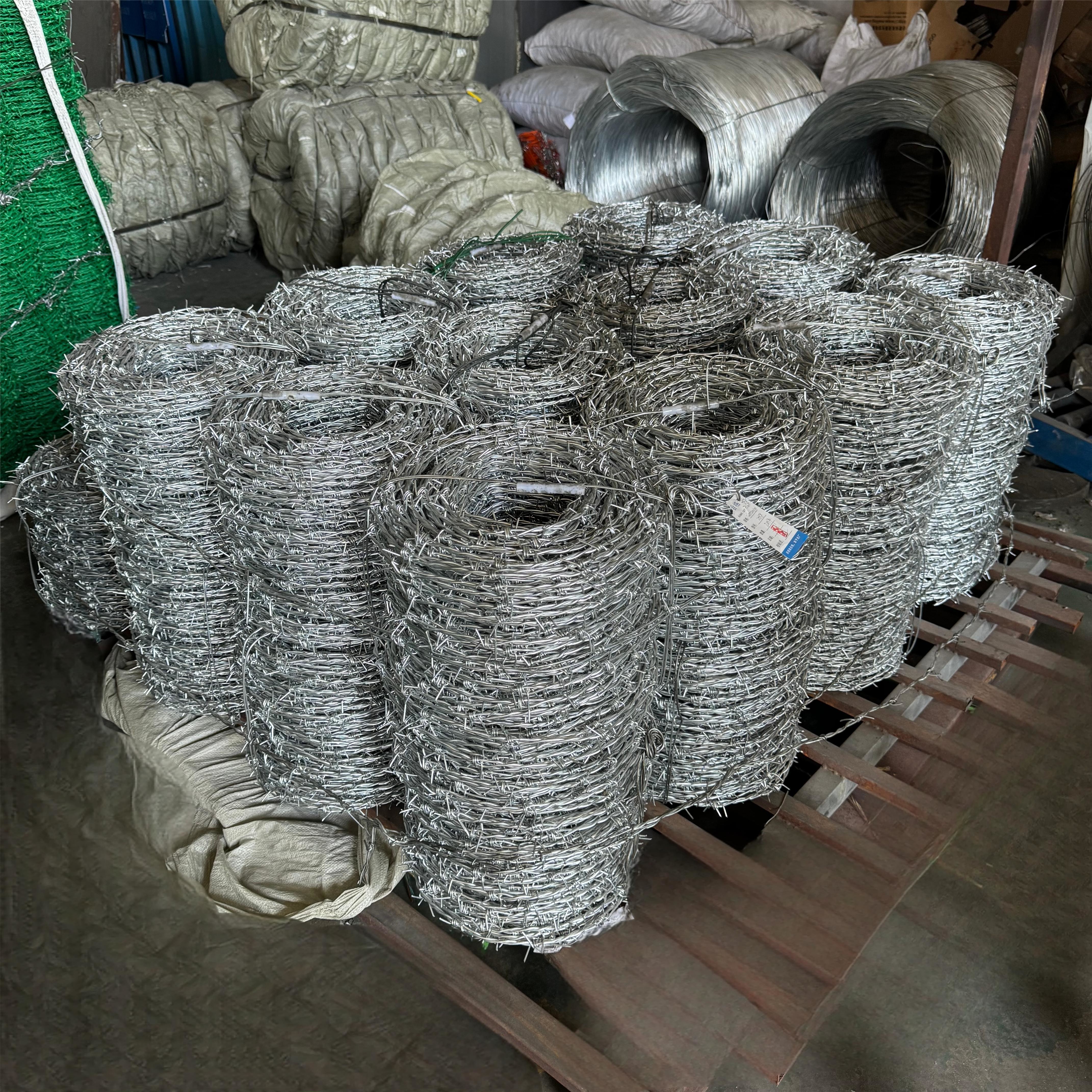 barbed wire security fence security barbed wire blade barbed wire barbed wires galvanized barbed wire farm fence barb wire barbed wire rolls for