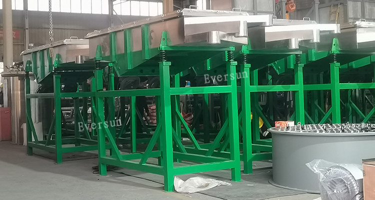 1 - 5 Layers Mining Linear Vibrating Screen Sieve For Gravel Sand