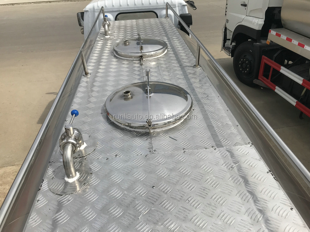 Cheaper Price 5Tons Milk Tanker Truck Stainless Steel SS304-2B Water Truck for Sales