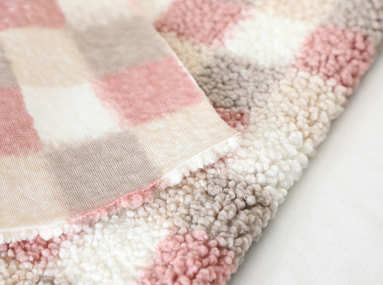 Customizable Sherpa Fleece Fabric For Blanket 300gsm Solid Polyester