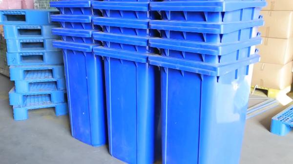 240L HDPE Outdoor Plastic Waste Bin Foot Pedal Storage Bucket Open Top Pressing
