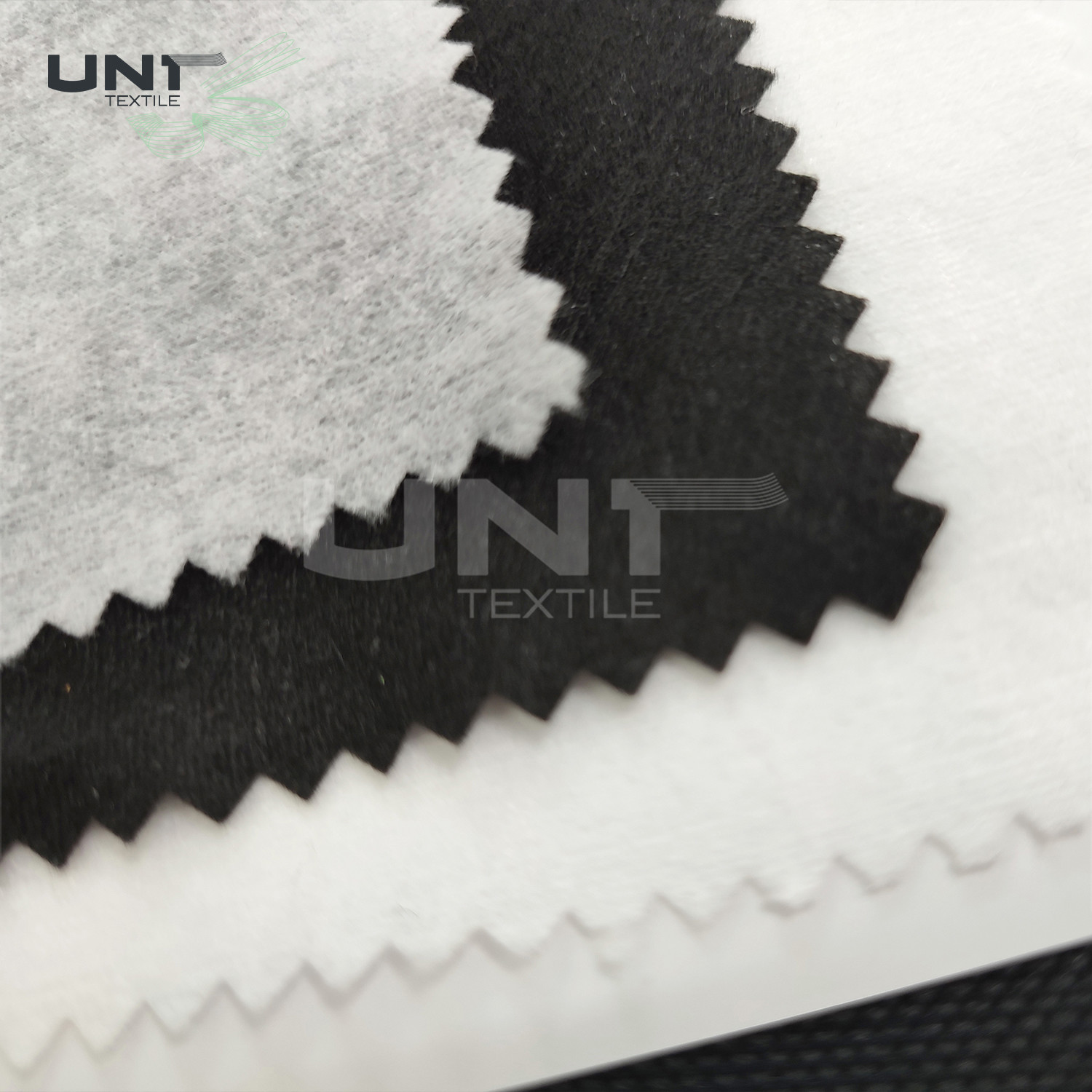 Polyester / Viscose Non-woven Double Side Fusible Interlining Fabric White Embroidery 45gsm Technics Item Facial