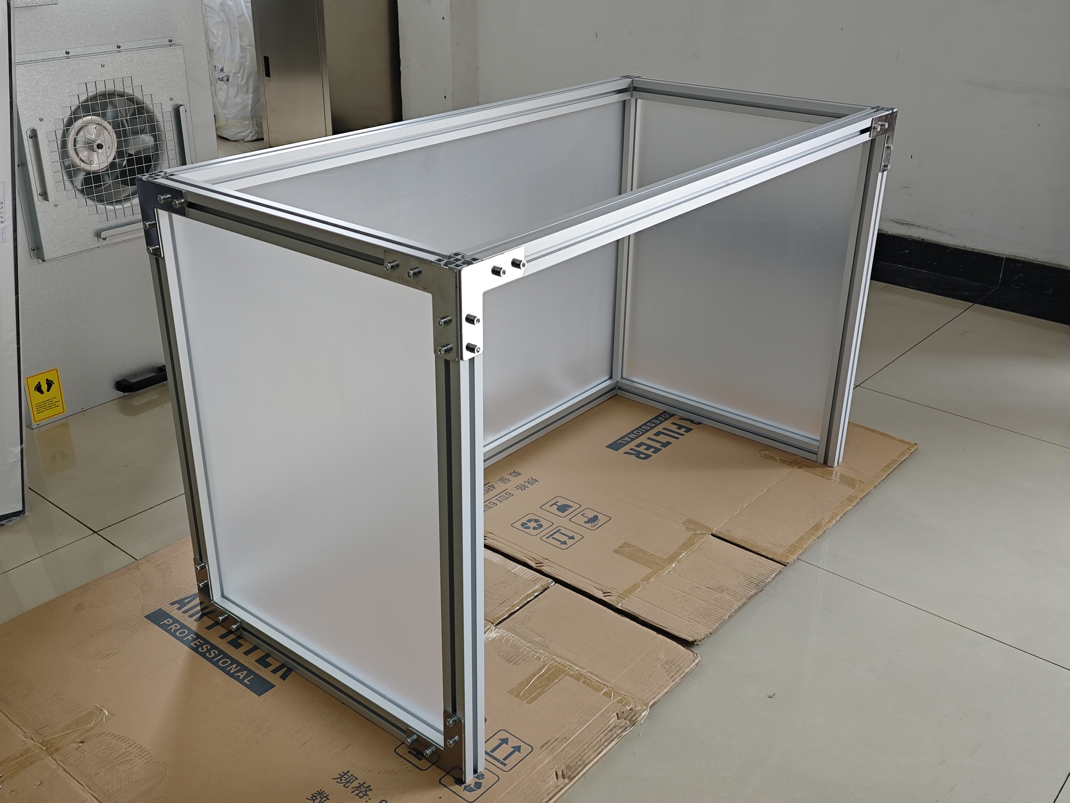 Acrylic Laminar Flow Hood Aluminum Frame FFU Clean Workbench HEPA Fan Filter Unit for Cleanroom Biotechnology Pharmaceuticals Electronics and Medical