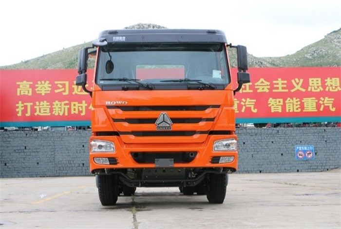 ZZ4257N3241 SINOTRUK HOWO Container 6x4 Semi Trailer Towing Truck
