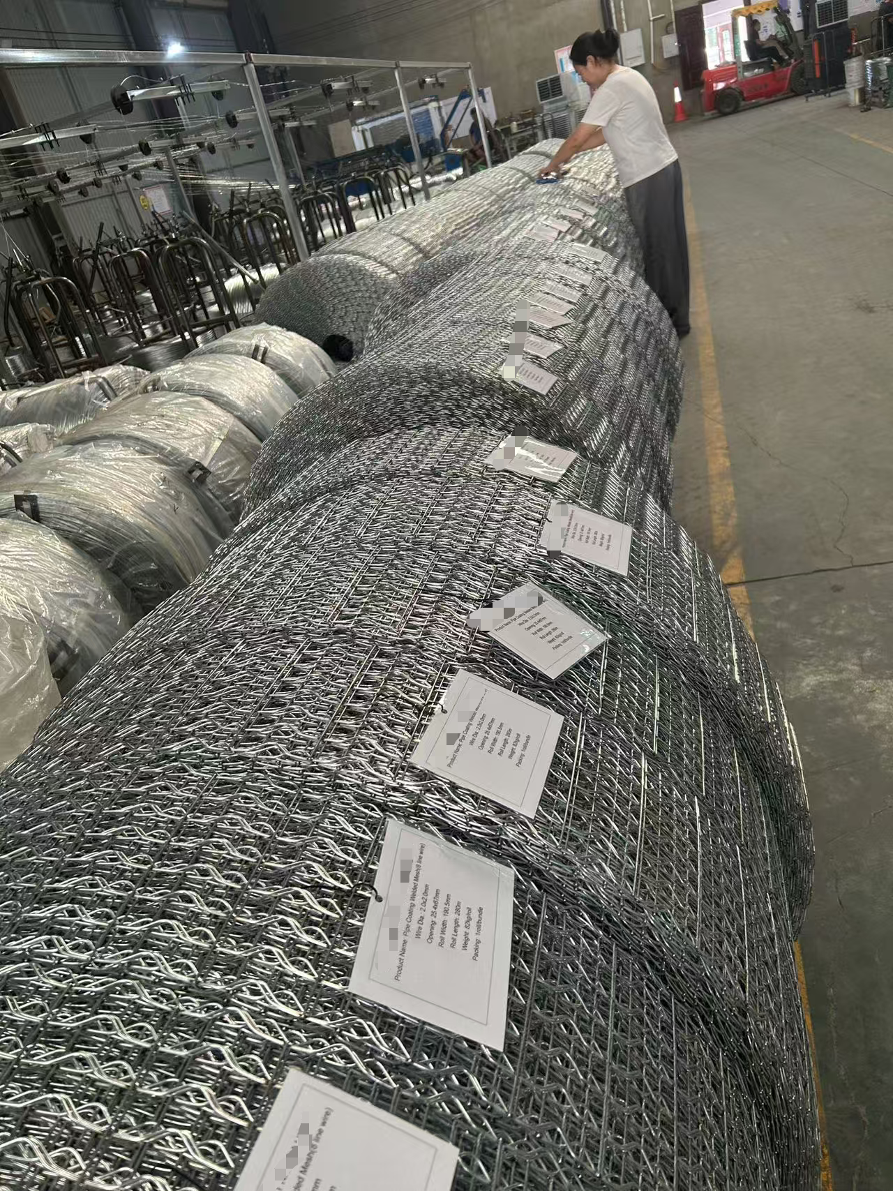 Durable Ten Lines Welded Galvanized Wire Pipeline Reinforced Mesh For Oil And