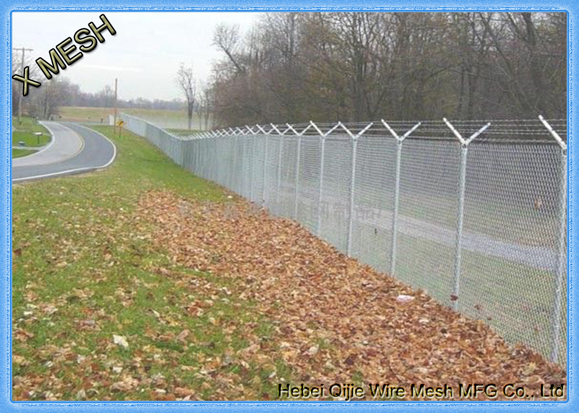 chain link fence