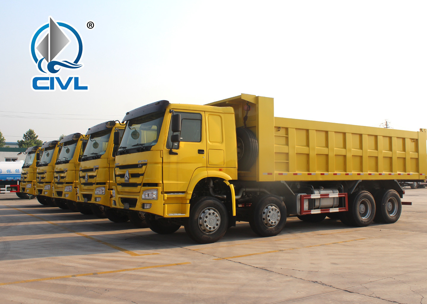 3 Axle U - Shape Van Type Heavy Duty Dump Truck / Hydraulic Rear Dump Truck