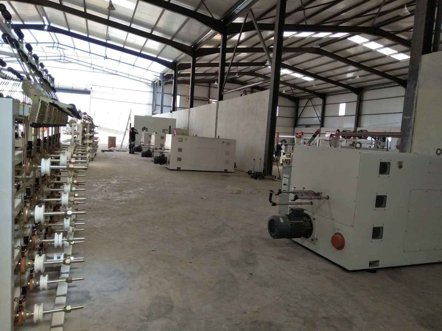 Algeria High Speed Copper Wire Twisting Machine For 0.38-1.7mm , 15-25HP Power