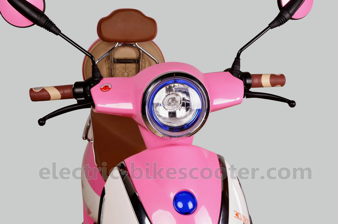 500 Watt Electric Pedal Moped Scooter For Adults 38km/H 79Kgs