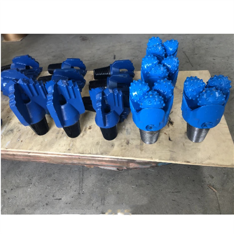 203mm 3 Wings Step Drag Bit with Thread 3 1/2′′ API Reg for Soft Rock Drilling