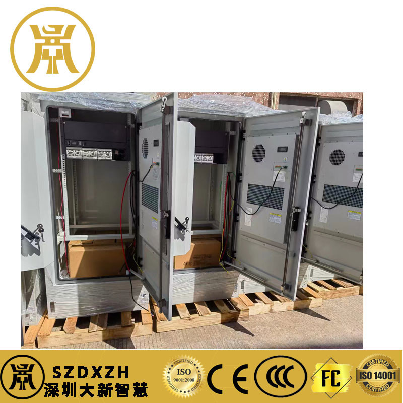 IP55 Metal Outdoor Telecom Enclosures Distribution Cabinet With Energy Storage System
