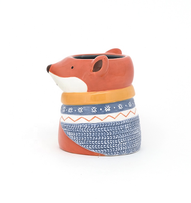 Wholesale 3D Animal orange squirrel shaped Ceramic Milk Mugs Porcelain Christmas Gift with Handpainting