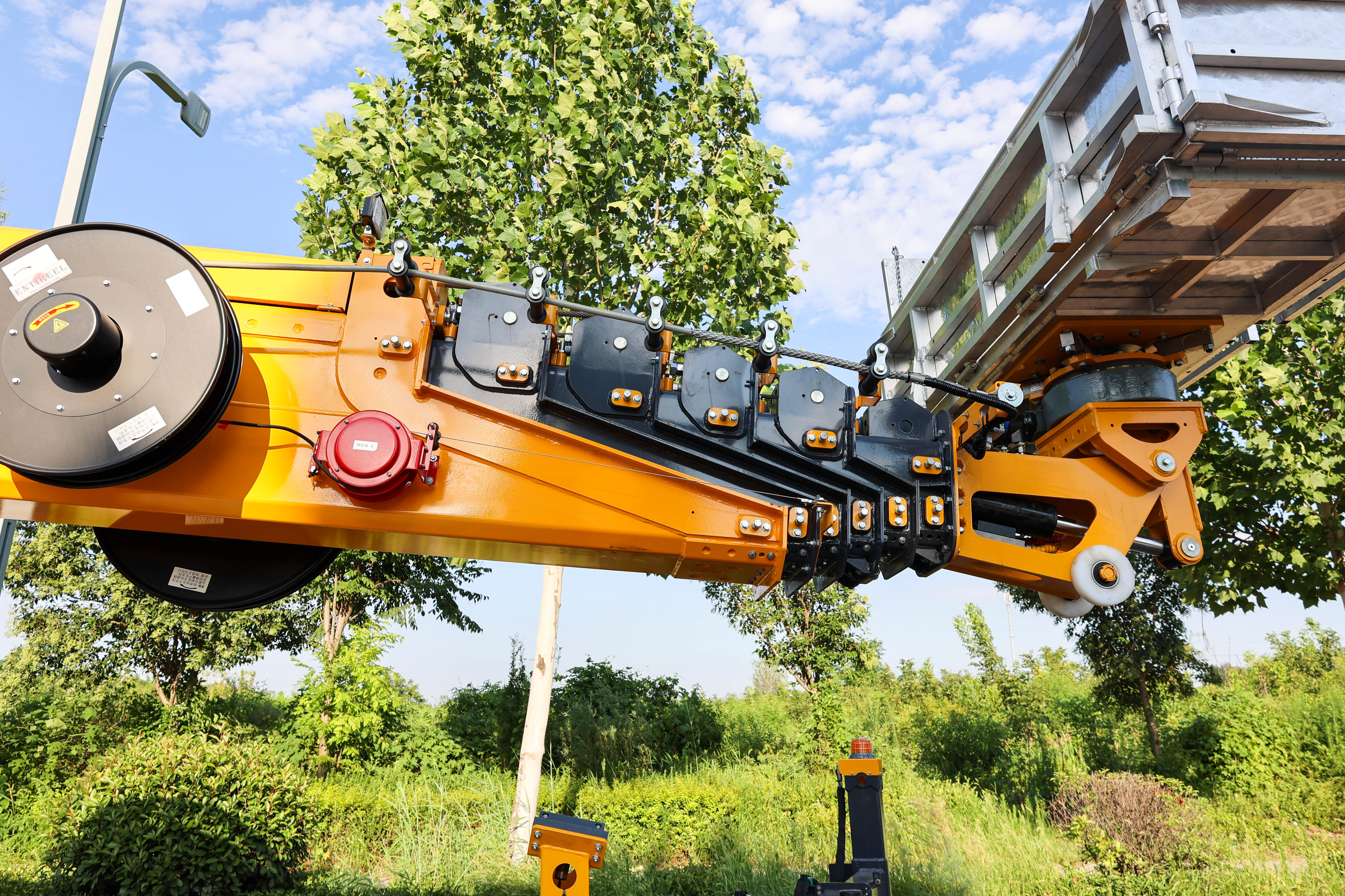 32m High-altitude operation mounted aerial work platform aerial working platform truck