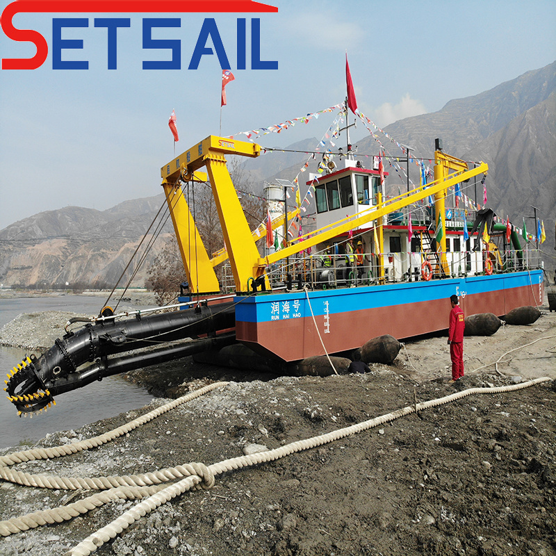 Siemens PLC 26 Inch Cutter Suction Dredger Used for River Sand