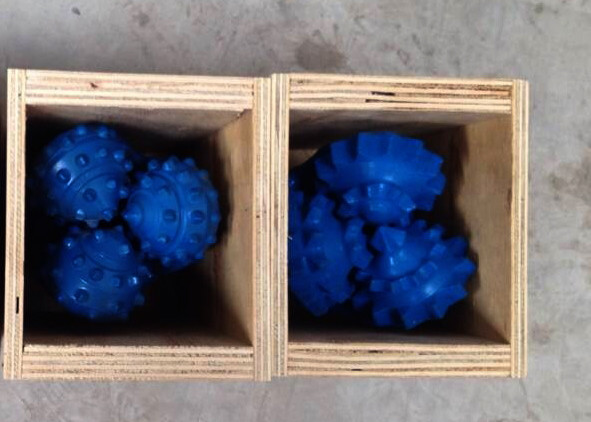 6⅝ API Reg 12-1/4" Tricone Rock Bit 3 Nozzles For Water / Oil Drilling